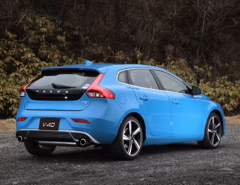 Volvo V40 T5 R-Design [Japan] '2013–16