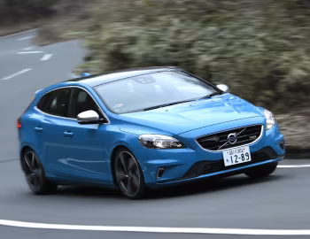 Volvo V40 T5 R-Design [Japan] '2013–16