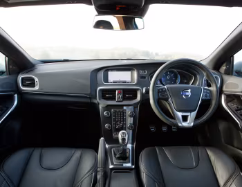 Painel frontal Volvo V40 D2 R-Design [UK-spec] '2013–16