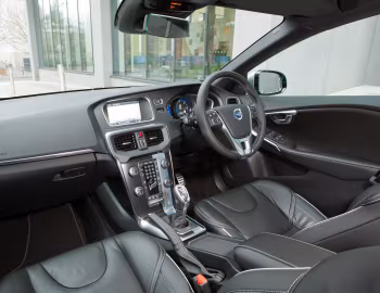 Intérieur Volvo V40 D2 R-Design [UK-spec] '2013–16