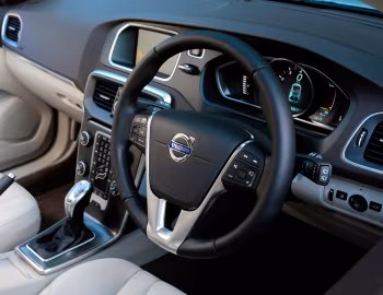 Panneau avant Volvo V40 T4 [Japan] '02.2013–07.2016