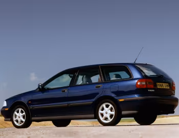 Volvo V40 [UK-spec] '1996–2000