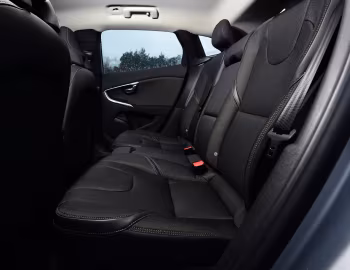Interior Volvo V40 Cross Country D2 [UK-spec] '2012–16