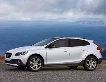 Volvo V40 Cross Country D4 [Worldwide] '2012–16