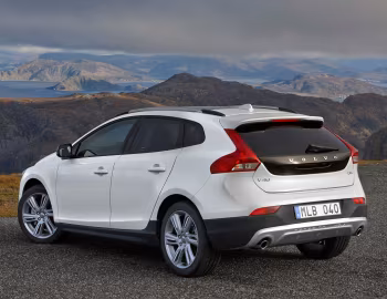 Volvo V40 Cross Country D4 [Worldwide] '2012–16