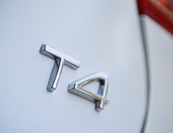 Volvo V40 Cross Country T4 "Nordic" [Japan] '2014