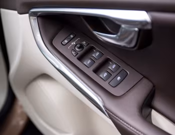 Intérieur Volvo V40 Cross Country T5 [Japan] '2013–16