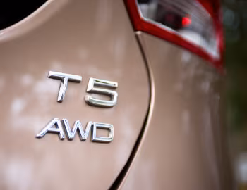 Volvo V40 Cross Country T5 [Japan] '2013–16