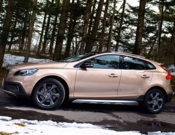 Volvo V40 Cross Country T5 [Japan] '2013–16