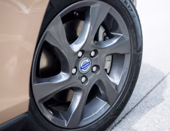 Volvo V40 Cross Country T5 [Japan] '2013–16