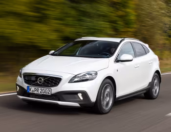 Volvo V40 Cross Country D4 "Ocean Race" [Worldwide] '2014–15