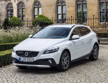 Volvo V40 Cross Country D4 "Ocean Race" [Worldwide] '2014–15