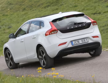 Volvo V40 D2 [Worldwide] '2012–16