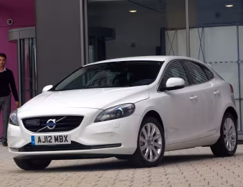 Volvo V40 D2 [UK-spec] '2012–16