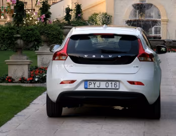 Volvo V40 D2 [Worldwide] '2012–16