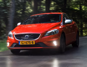 Volvo V40 D2 R-Design [Worldwide] '2012–16