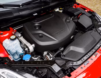 Sous la capuche Volvo V40 D2 R-Design [Worldwide] '2012–16
