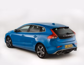 Volvo V40 D2 R-Design [UK-spec] '2013–16