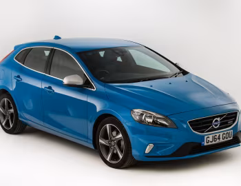 Volvo V40 D2 R-Design [UK-spec] '2013–16