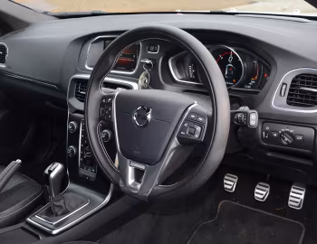 Panneau avant Volvo V40 D2 R-Design [UK-spec] '2016–19