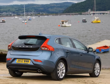 Volvo V40 D3 [UK-spec] '2012–16