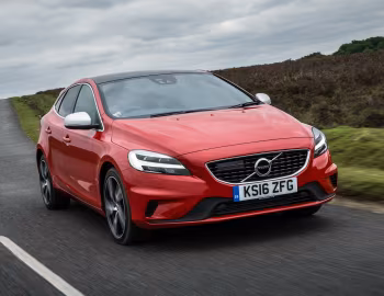 Volvo V40 D3 R-Design [UK-spec] '2016–19