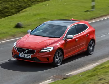 Volvo V40 D3 R-Design [UK-spec] '2016–19