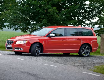 Volvo V70 D3 R-Design [Worldwide] '2009–13