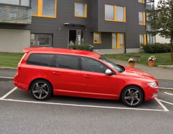 Volvo V70 D3 R-Design [Worldwide] '2009–13