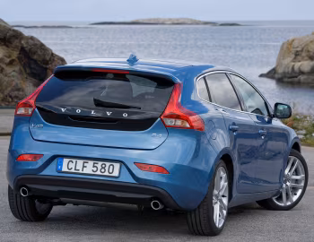 Volvo V40 D4 [Worldwide] '2012–16