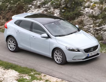 Volvo V40 D4 [Worldwide] '2012–16