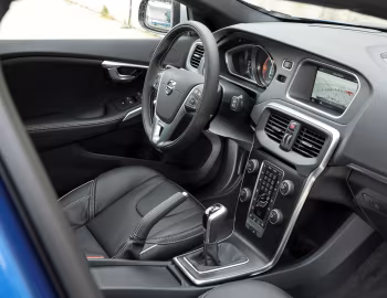 Interior Volvo V40 D4 R-Design [Worldwide] '2016–19