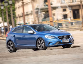 Volvo V40 D4 R-Design [Worldwide] '2016–19