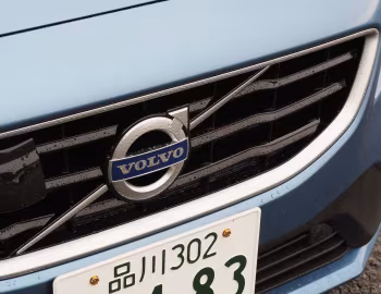 Volvo V40 D4 R-Design Polestar Edition [Japan] '2017
