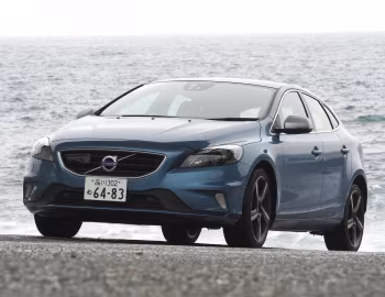 Volvo V40 D4 R-Design Polestar Edition [Japan] '2017