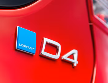 Volvo V40 D4 R-Design [Japan] '2015