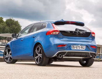 Volvo V40 D4 R-Design [Worldwide] '2016–19