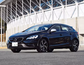 Volvo V40 D4 R-Design Polestar Edition [Japan] '2017