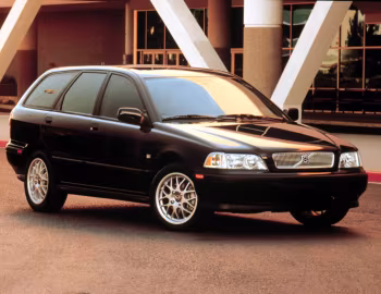 2000–02 Volvo V40 LSE [North America] '1999–2002