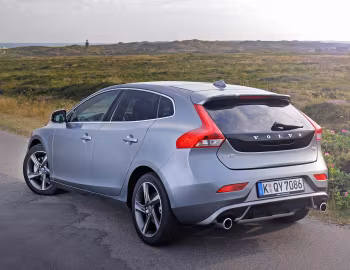 Volvo V40 T5 R-Design [Worldwide] '2012–16