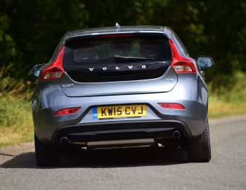 Volvo V40 T3 [UK-spec] '2012–16