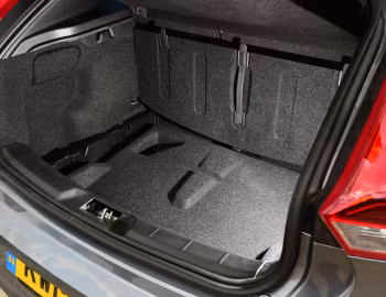 Porta-malas Volvo V40 T3 [UK-spec] '2012–16