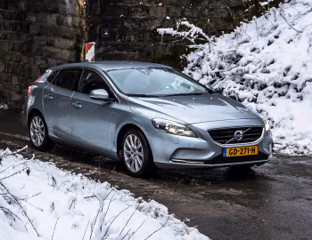 Volvo V40 T3 [Worldwide] '2012–16