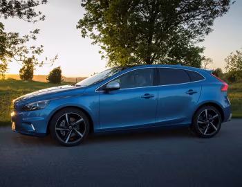 Volvo V40 T3 R-Design '2012–16