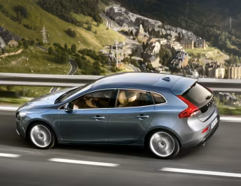 Volvo V40 T4 [Worldwide] '2012–16
