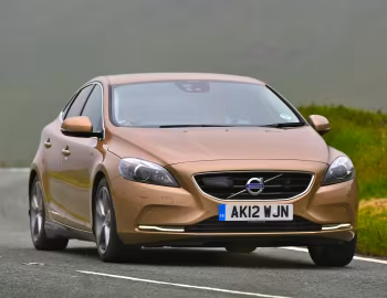 Volvo V40 T4 [UK-spec] '2012–16
