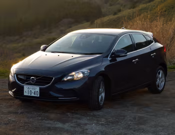 Volvo V40 T4 [Japan] '02.2013–07.2016
