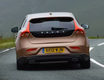 Volvo V40 T4 [UK-spec] '2012–16