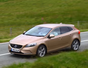 Volvo V40 T4 [UK-spec] '2012–16