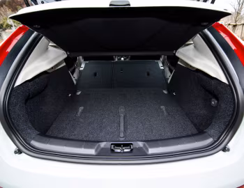 Coffre Volvo V40 T4 [Japan] '02.2013–07.2016